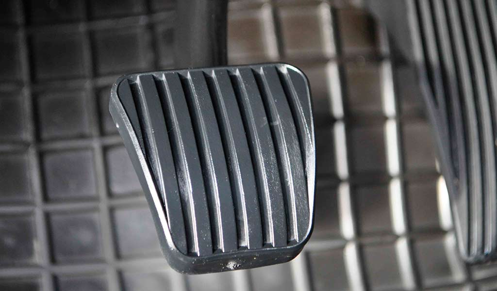 sappo-uhod-za-plastikovimi-elementami-salona-021.jpg